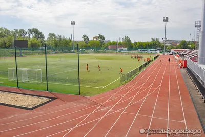 В Екатеринбурге открыли стадион, ремонт которого обошелся в 350 миллионов  рублей - «Уральский рабочий»