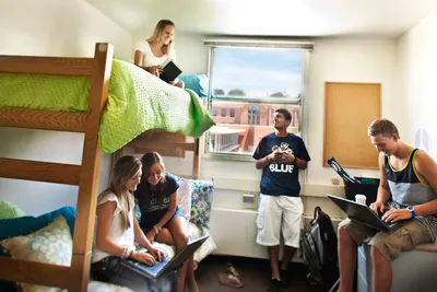Комната студента в общежитии - 67 фото