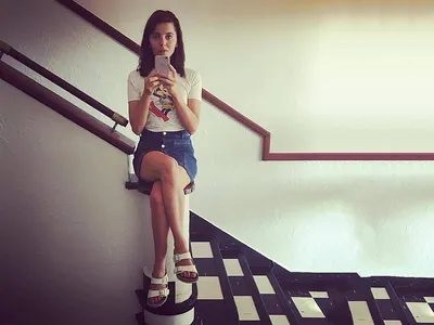 Офелия Ловибонд, рубашка, ноги, модель, лестница, скумбрия, камеральная, Офелия, Ловибонд, HD обои | Пикпикселей
