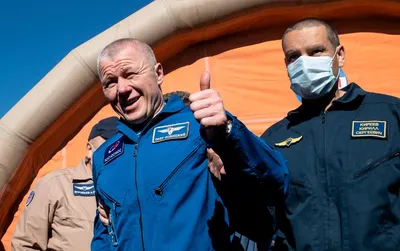 Первая в истории космическая съёмочная группа вернулась на Землю (ФОТО) - Russia Beyond