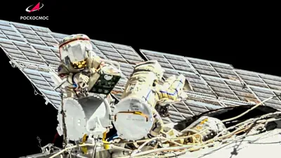 Выход экипажа в открытый космос на Международной космической станции | 12newsnow.com
