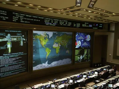 Rus kozmonotlar Uluslararası Uzay İstasyonu'ndaki Nauka modülünde çalışmalara başladı - 04.09.2021, Sputnik Türkiye