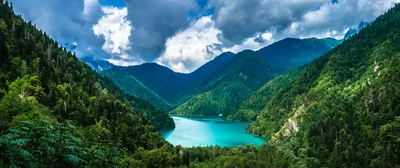 Озеро Рица в Абхазии | Русскоговорящая Европа