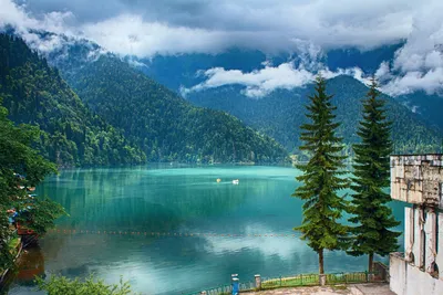 Озеро Рица: где находится в Абхазии, фотографии, как добраться к озеру Рица