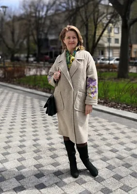 Стильное женское пальто баллон бежевое двубортное из шерстяной ткани \"лама\"  с вышивкой (ID#1405552882), цена: 6400 ₴, купить на Prom.ua