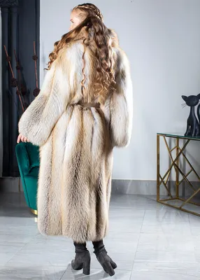 Шуб из натурального меха лисы Dita Furs Dalia Купить в Москве- цена 260 000  ₽