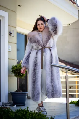 Купить Пальто из меха лисы Dita Furs