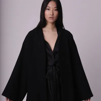 Купить Пальто-кимоно объемное, стеганное мехом от Lesel (Лесель) дизайнер  одежды