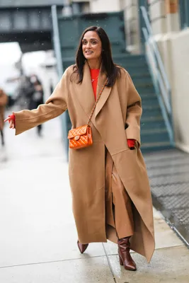 Модные пальто весна 2024: сто фото женских новинок | Мода в холодную  погоду, Весенний стиль, Пальто