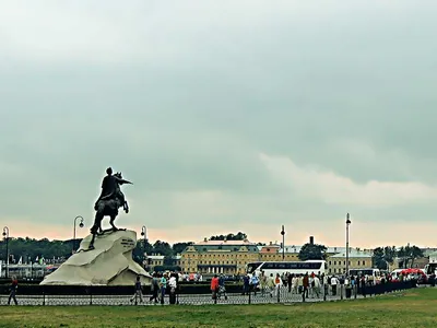 Виды Санкт-Петербурга. Картинки с видами Санкт-Петербурга. Медный всадник.  Фотографии Санкт-Петербурга. Фото дворцов Петербуога. Фотография. Фото. на  Карте СПБ