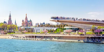 Along the Moscow River: Boat Trip – MoscowMe