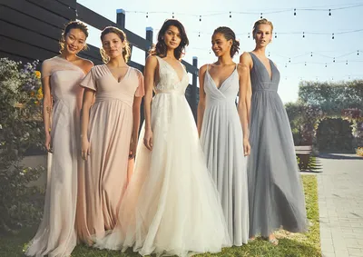 Платья от BHLDN для подружек невесты: пастельные тона и бисерные украшения.  | The-Wedding.Ru Идеи для свадьбы | Дзен