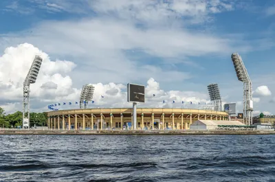 Файл:Petrovskiy football stadium in SPB.jpg — Википедия