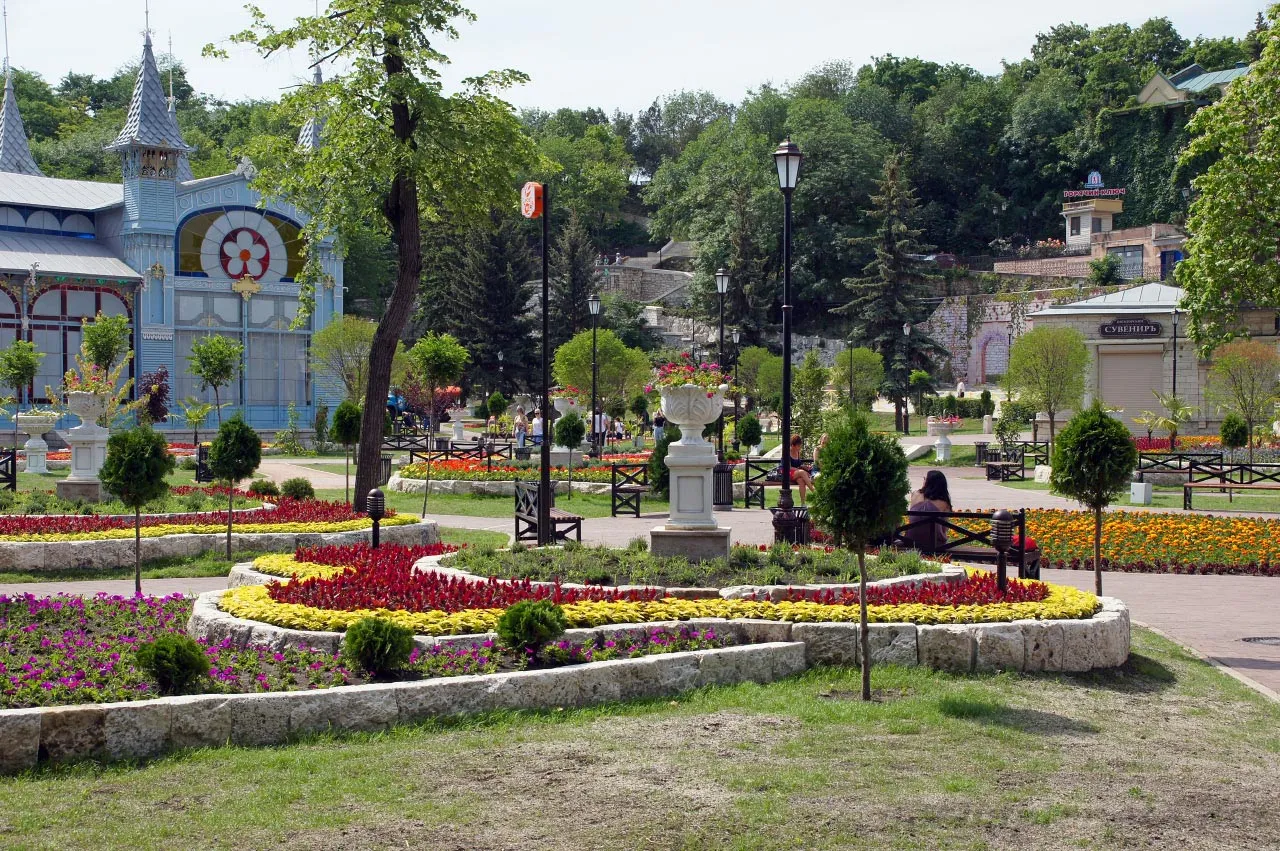 Парк цветник Пятигорск
