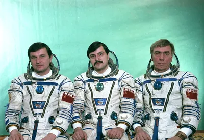 Пётр Дубров обновил рекорд по продолжительности полёта на МКС среди россиян  - 4PDA