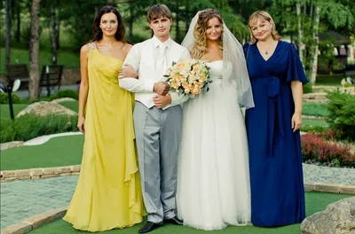 Вечерние платья больших размеров для мамы невесты купить в Москве – Цена в  интернет-магазине PrincessDress