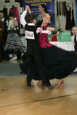 Рейтинговое платье для бальных танцев SMcollection «Анастасия» купить в  интернет-магазине EsMio.ru