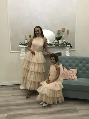 Одинаковые платья для мамы и дочка \"Ванильная мята\", комплект — нарядные  детские платья для девочек | Интернет-магазин платьев для девочек «12 кг  Счастья»