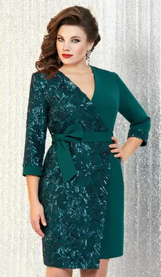Нарядное изумрудное платье с запахом - купить в Москве ◈ цена в  интернет-магазине «L'Marka»