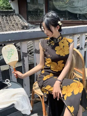 Женское традиционное китайское платье Ципао, элегантный зеленый костюм Ципао  с принтом в стиле ретро, весна 2022… | Зеленый костюм, Китайское платье,  Женская одежда