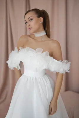 Платья с крупными цветами Lorange Sofo — купить в Москве - Свадебный ТЦ Вега