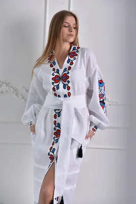 Белое льняное платье-вышиванка с поясом купить дешево с доставкой по  Украине и Киеву, большой выбор моделей и орнаментов вышиванок на сайте  nd-ukraine