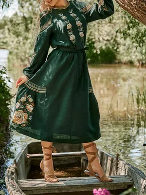 Платье-вышиванка зеленое — Volyns'ka Vyshyvanka, акция действует до 31  декабря 2026 года | LeBoutique — Коллекция брендовых вещей от Volyns'ka  Vyshyvanka — 5934141