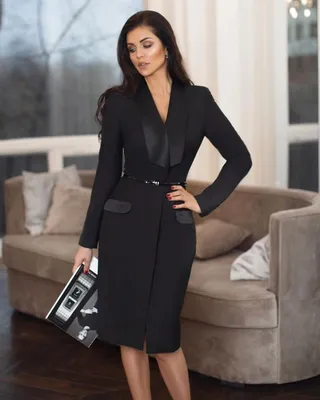 Черное платье-пиджак с фигурным вырезом каре 0358294566-50 - купить в  интернет-магазине LOVE REPUBLIC по цене: 2 500 ₽