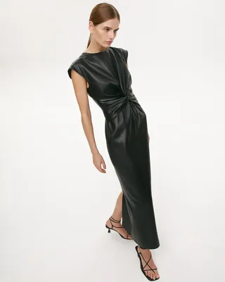 Платье из искусственной кожи с поясом 9451821527-50 - купить в  интернет-магазине LOVE REPUBLIC по цене: 1 199 ₽