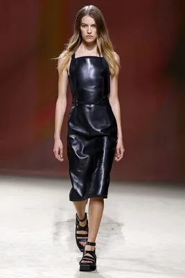 Женская одежда оm Залины 🌷 on Instagram: \"2000₽ м л  #платьекожа#кожаноеплатье#низкиецены#платьядербент#дагогни\" | Кожаные платья,  Кожаное платье, Стиль одежды