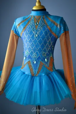 Дизайн спортивного костюма для выступлений - Платье для фигурного катания  «Магия камней»