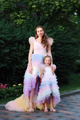 Мама с дочкой в красивых платьях (56 фото)