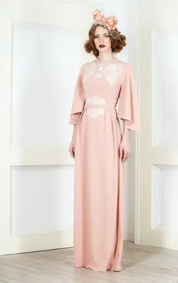 Светлое розовое платье для торжества с кружевом \"Эдит\" | Платья, Наряды для  людей с формами, Формы платья
