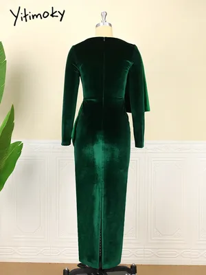 Платье Velvet стиль для женщин Стоковое Изображение - изображение  насчитывающей гламур, зеленый: 197501455