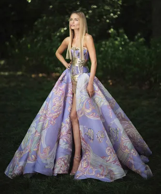 Atelier Versace Spring-Summer 2020 Collection | Versace US | Versace dress,  Versace fashion, Versace couture