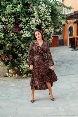 Бежевое платье Зара с леопардовым принтом и поясом на сезон весна-лето |  Mio Richi
