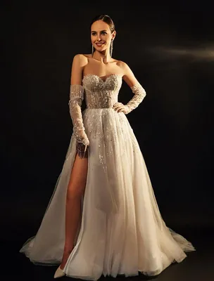 Роскошное свадебное платье с перчатками купить в Москве