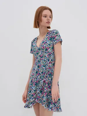 Приталенное платье с цветочным принтом купить, цены на Платья в интернет  магазине женской одежды M-FASHION