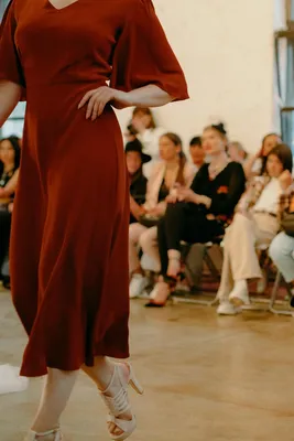 Платье терракотового цвета длины миди с пышными рукавами | AliExpress