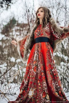 Свадебное платье в русском стиле Sellini Eleanor S16 | Купить свадебное  платье в салоне Валенсия (Москва)