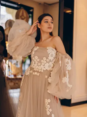 Платье Valentino 5040 - купить в Киеве, низкие цены в Одессе и Украине -  интернет магазин White Story
