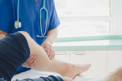 Отеки ног: причины и лечение, что делать, как с этим бороться | Медицинский  центр ФлебоПлюс
