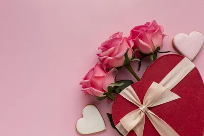 Картинки День святого Валентина сердца Розы цветок Коробка подарок