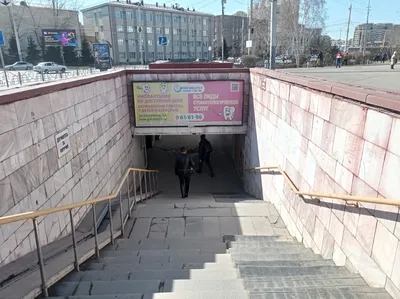 Подземная» торговля в Омске: духи, трусы и ностальгия по «тучным нулевым»