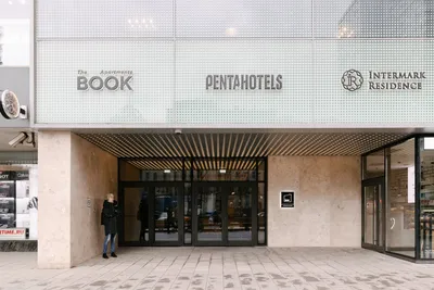 Pentahotel: Как устроен сетевой отель в доме-книжке на Новом Арбате