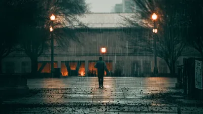 Обои человек, дождь, одиночество, грусть, прогулка, улица, город картинки  на рабочий стол, фото скачать бесплатно