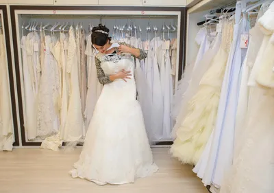 Купить свадебное платье 01 RL48 – цены на свадебные наряды  интернет-магазине в «Белый Авантаж» в Москве