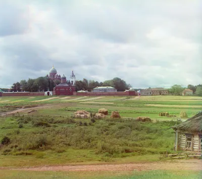 Файл:View of the Spaso-Borodinsky Monastery from the Semenovskoe (1911, S.  M. Prokudin-Gorsky).jpg — Википедия