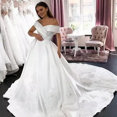 Простое свадебное платье с длинными рукавами Ора купить в Москве -  свадебный салон Etna Bride