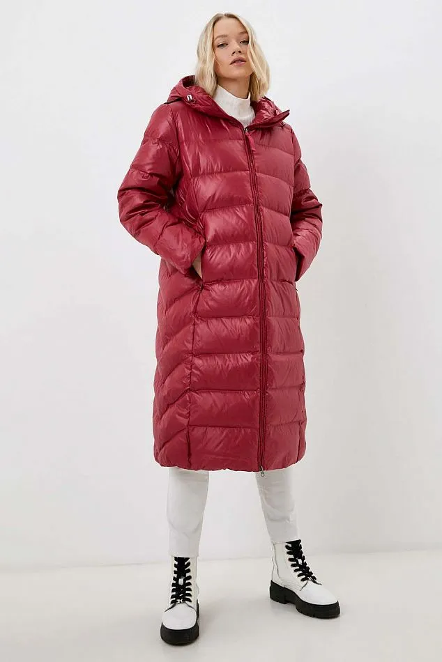 Длинный пуховик с капюшоном - артикул B001572, цвет RED BUD - купить по цене 18743 руб. в интернет-магазине Baon Длинный пуховик с капюшоном - артикул B001572, цвет RED BUD - купить по цене 18743 руб. в интернет-магазине Baon